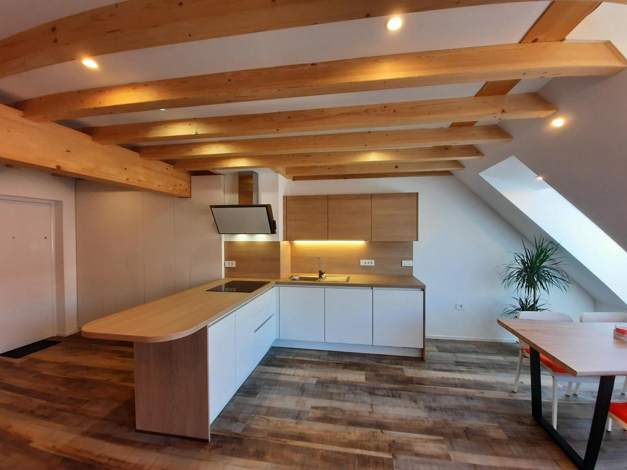 Under The Castle Apartment