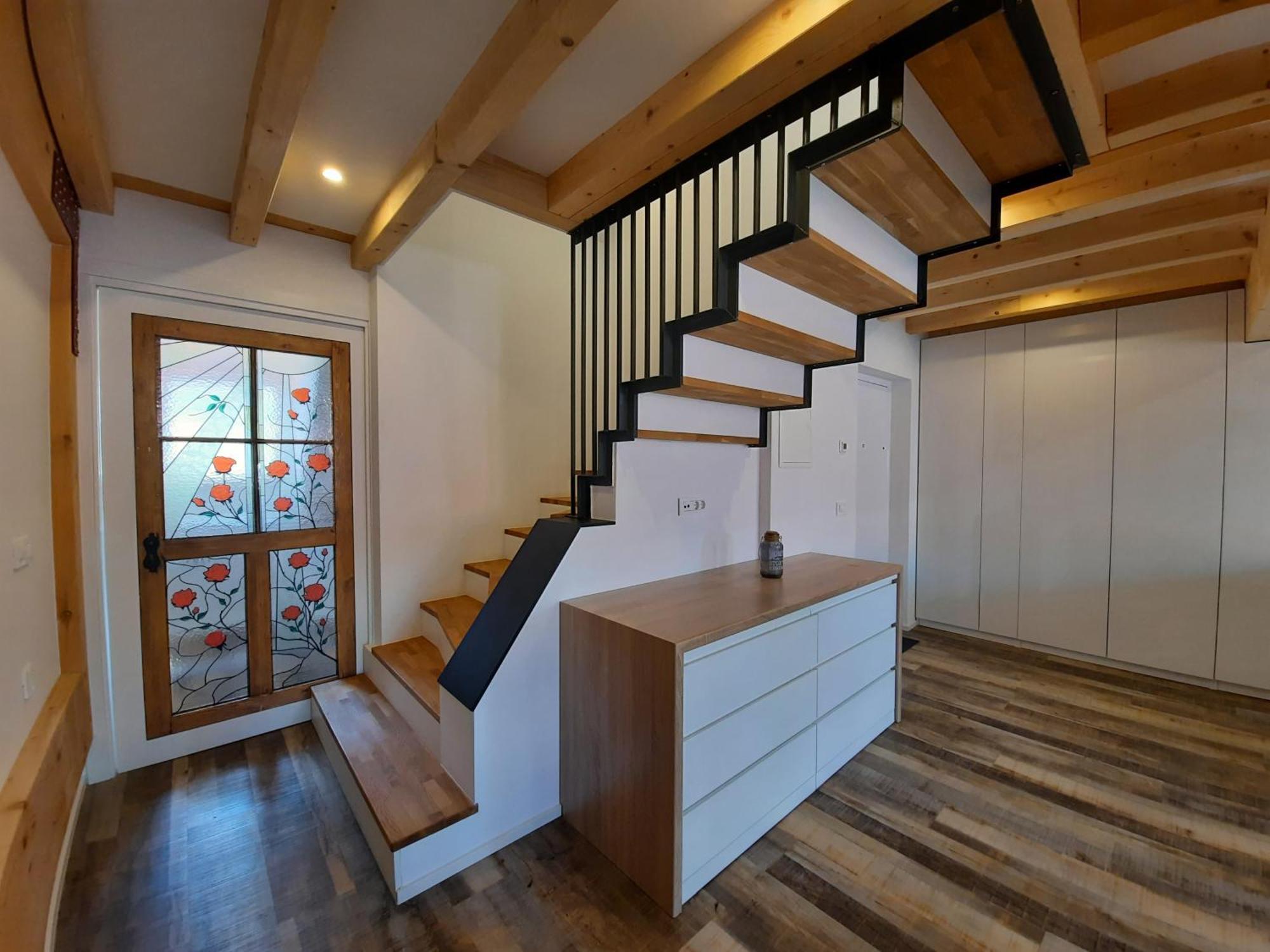 Under The Castle Apartment